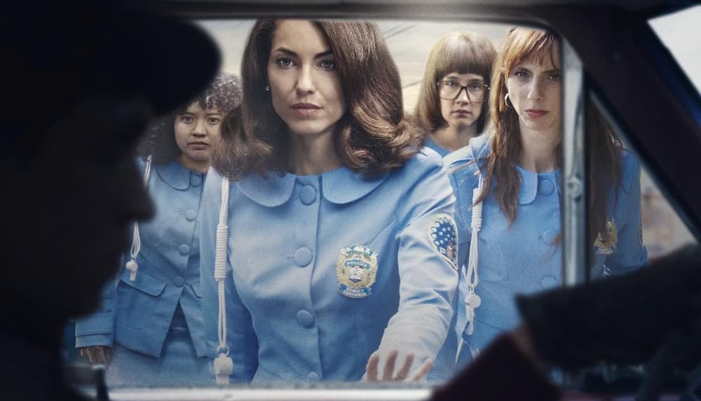 No soy tuya, de Ximena Sariñana, primera canción de la serie Las Azules