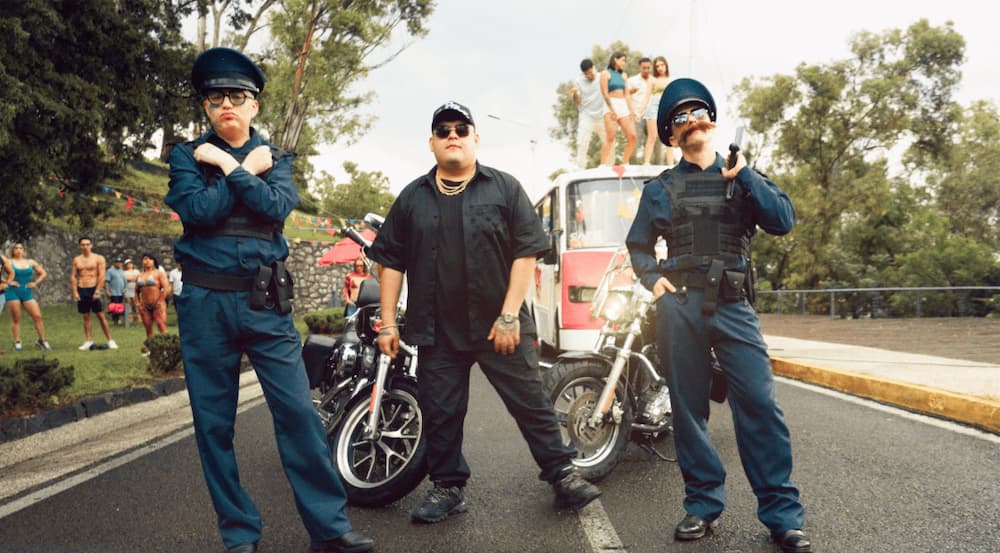 Guaynaa y Dani Flow se unen en el tema Poliamoroso