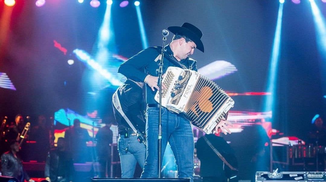 Marca Registrada en el teatro del pueblo de la Feria Pachuca 2024